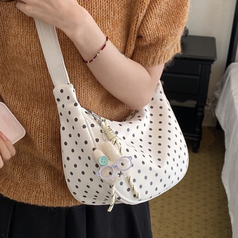 Interior Design Trends 2026 - Bolso de diseño exclusivo con lunares