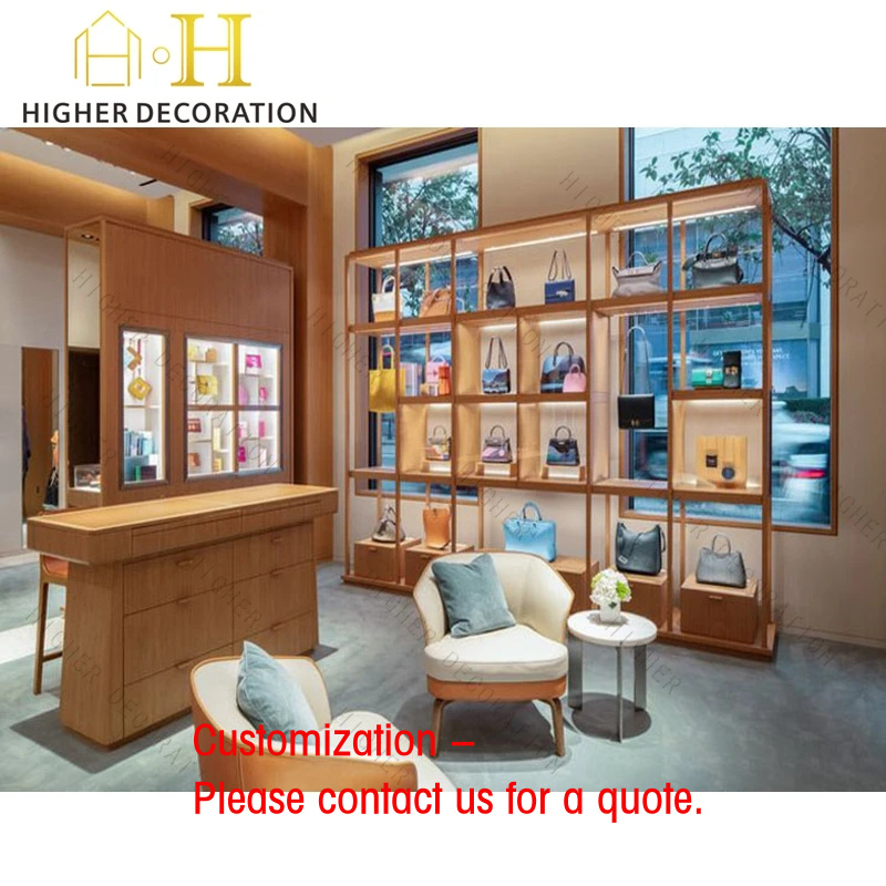 Exhibidores de Bolsos de Cuero - Interior Design Retail reseña y precio